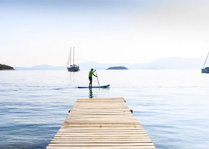 - Apollo Βίλα Λευκάδα