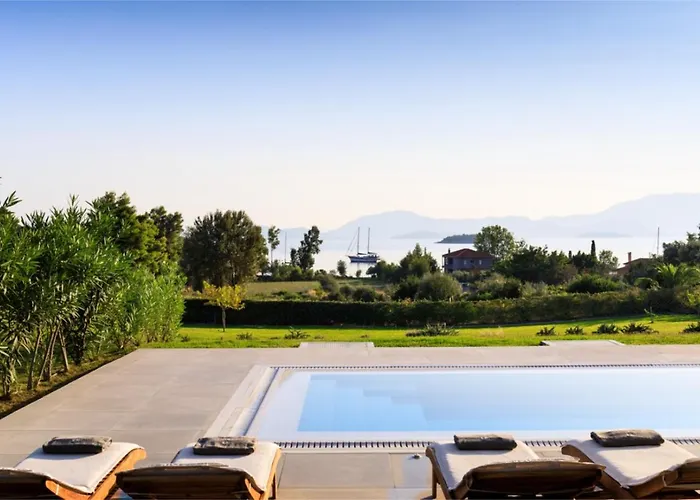 - Apollo Λευκάδα